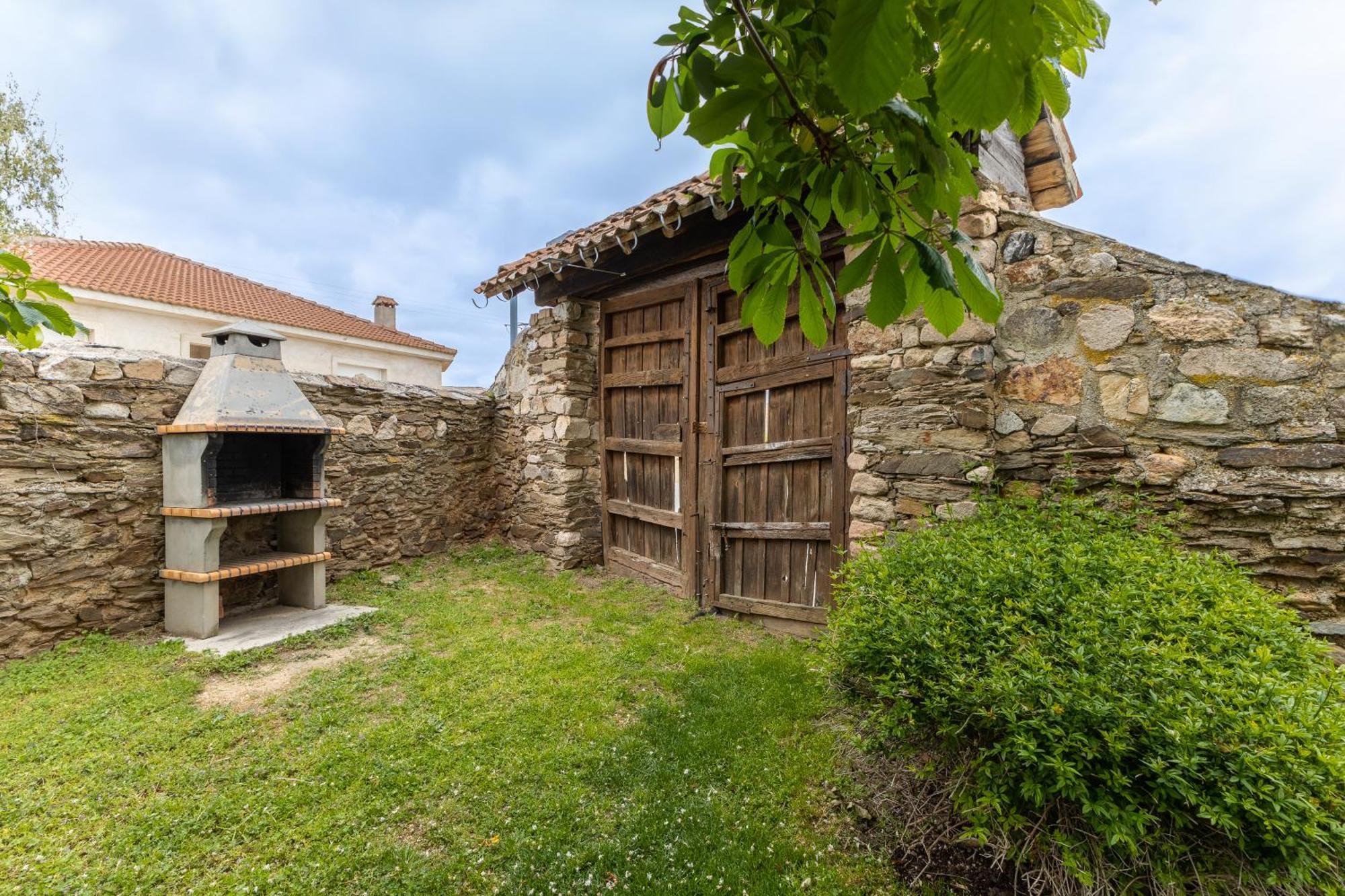 La Casona Y Casitas De Tabladillo Villa Santa Maria la Real de Nieva Bagian luar foto